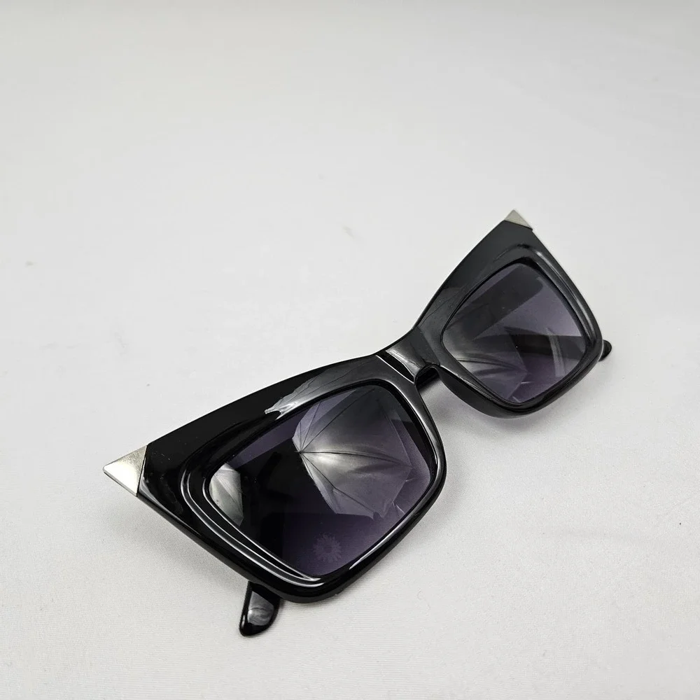 Vintage Clover Sunglasses Cat Eye Retro Pointy Black Silver MCM 1990's